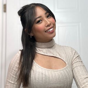 Meet your Posher, Jasmine